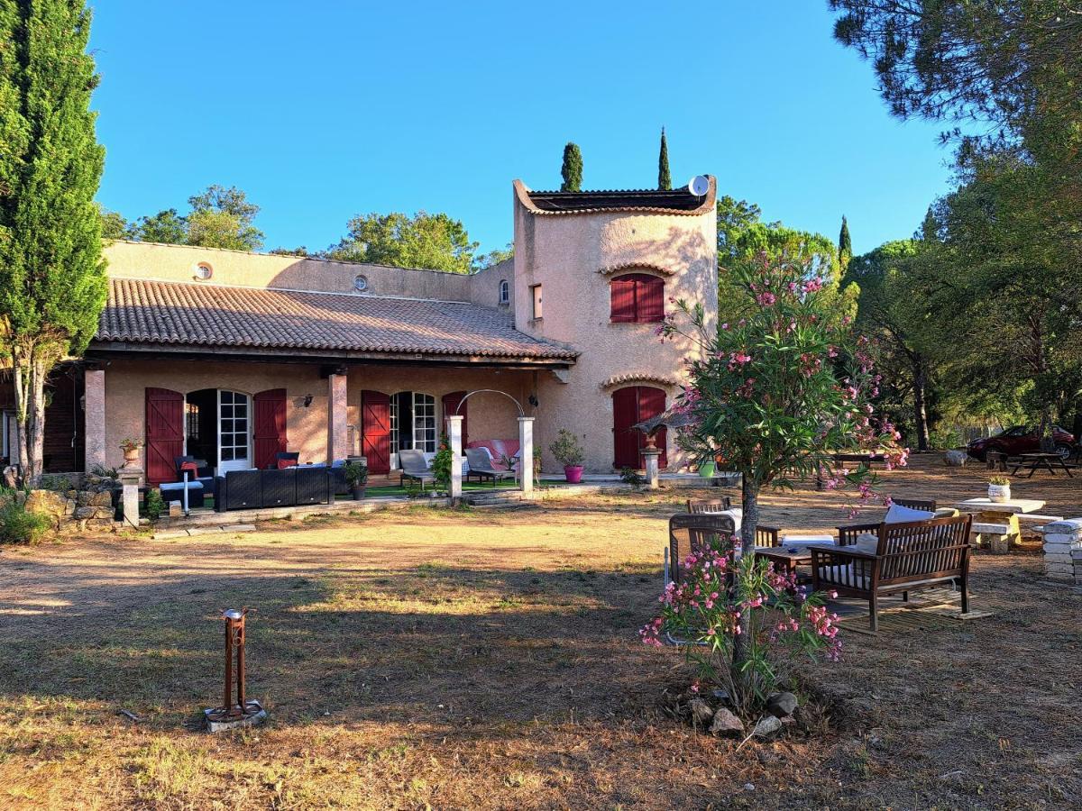 Provencale Avec Piscine Au Calme *